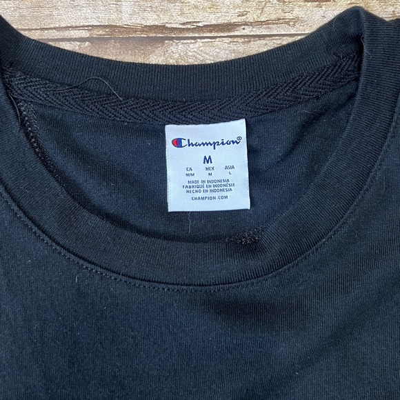 Champion Size Medium Mens Tee - Picture 7 of 7